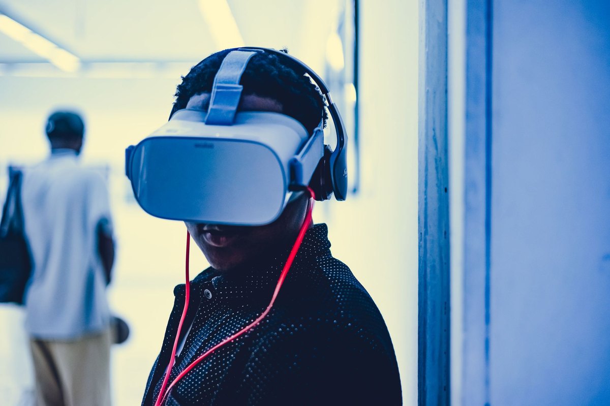 The Metaverse Market Reaching $100 Billion In The Enterprise Sector