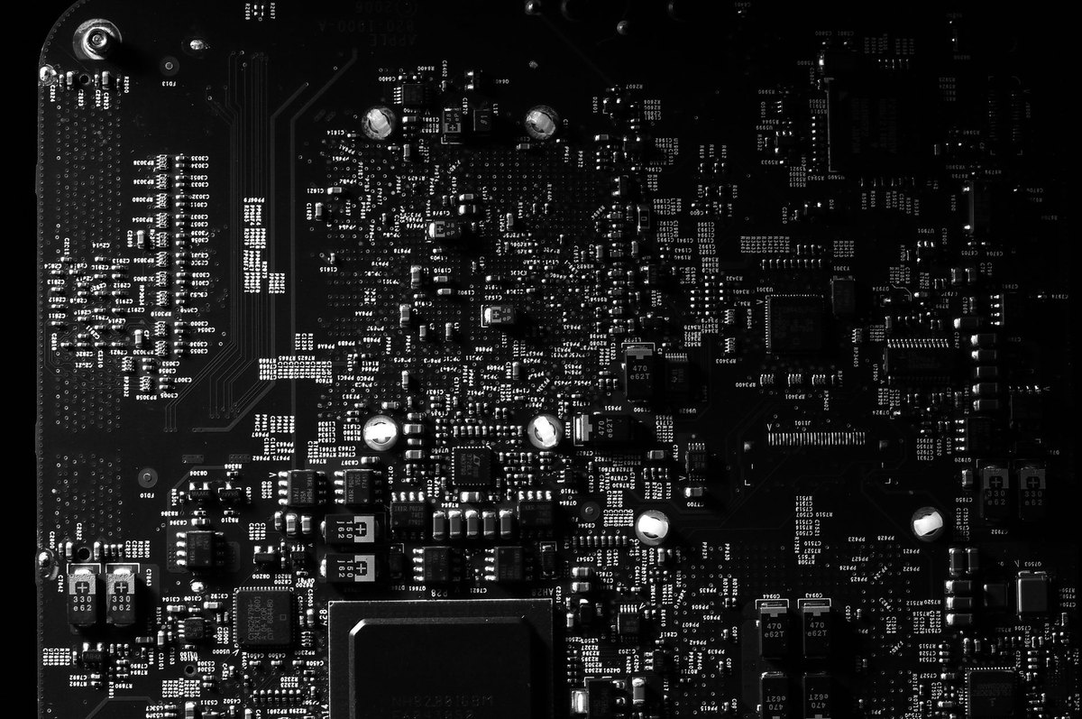 Common Global Standards For AI Ethics And Governance Are Established.